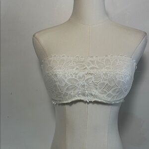 Aerie‎ Bra 36 B Strapless White Lace Bandeau